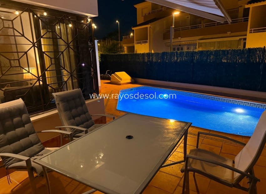 3 sypialnia Dom blizniak na sprzedaż w San Cayetano z basenem - 209 900 € (Ref: 10016592)