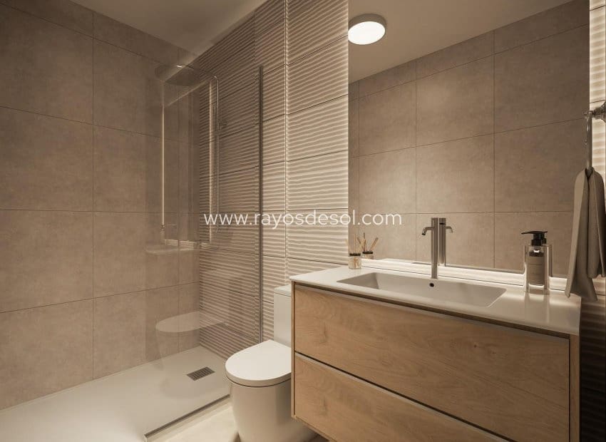 1 quarto Penthouse para venda em Torrevieja com piscina - 229 000 € (Ref: 10019587)