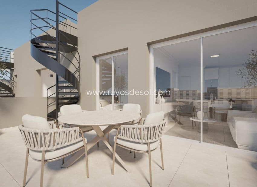 1 quarto Penthouse para venda em Torrevieja com piscina - 229 000 € (Ref: 10019587)