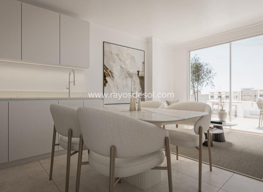 1 quarto Penthouse para venda em Torrevieja com piscina - 229 000 € (Ref: 10019587)
