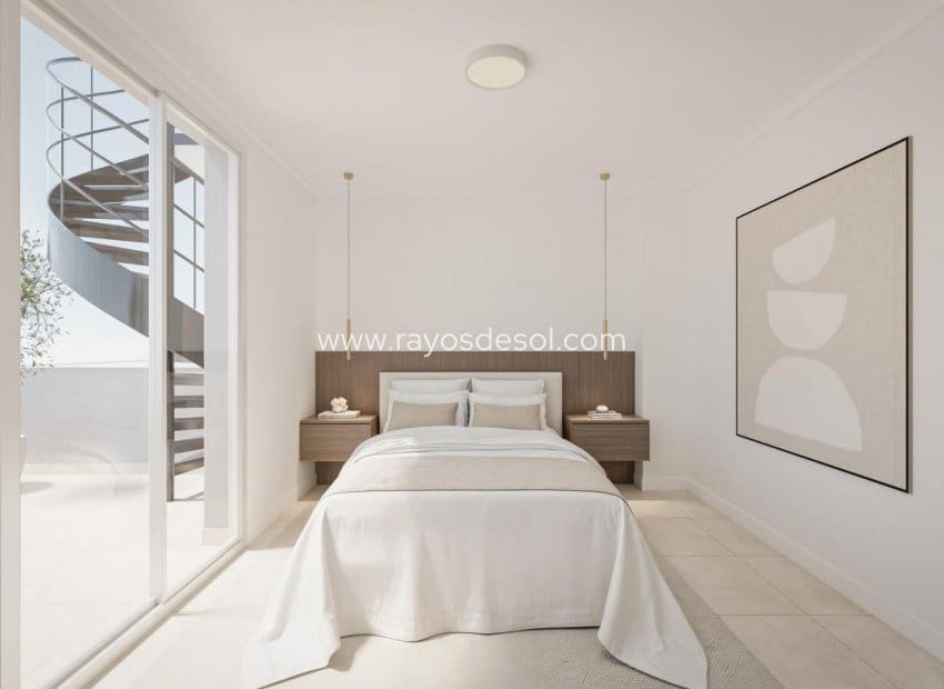 1 quarto Penthouse para venda em Torrevieja com piscina - 229 000 € (Ref: 10019587)