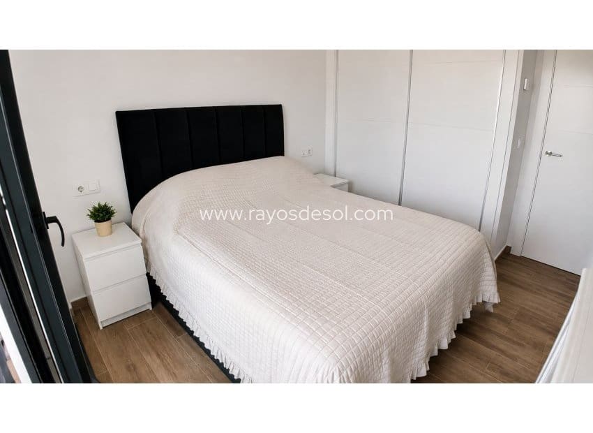 3 sovrum Takvåning till salu i Villamartin med pool - 385 000 € (Ref: 10026463)