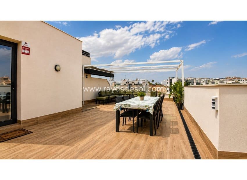 3 sovrum Takvåning till salu i Villamartin med pool - 385 000 € (Ref: 10026463)