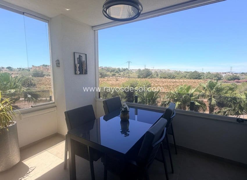 3 quarto Apartamento para venda em Orihuela Costa com piscina - 285 000 € (Ref: 10026466)