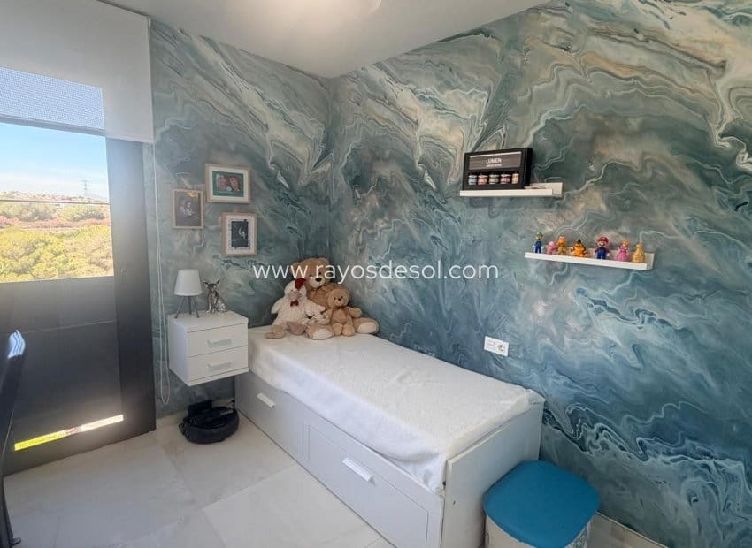 3 quarto Apartamento para venda em Orihuela Costa com piscina - 285 000 € (Ref: 10026466)