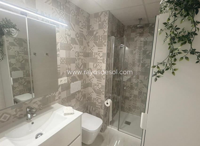 3 quarto Apartamento para venda em Orihuela Costa com piscina - 285 000 € (Ref: 10026466)