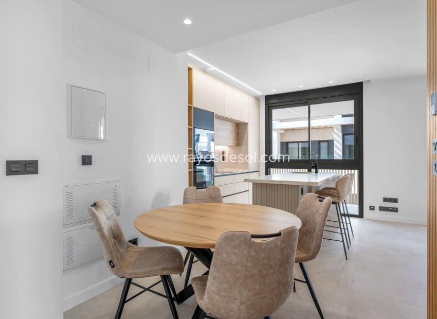 2 makuuhuone Huoneisto myytävänä paikassa Torre-Pacheco mukana uima-altaan - 329 000 € (Ref: 10026467)