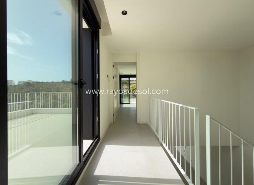 4 slaapkamer Villa te koop in Finestrat met zwembad garage - € 990.000 (Ref: 10037604)