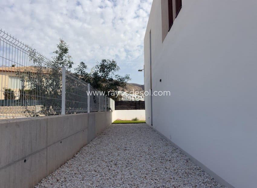 4 slaapkamer Villa te koop in Finestrat met zwembad garage - € 990.000 (Ref: 10037604)
