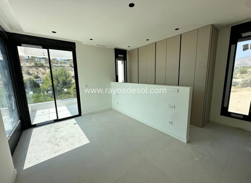 3 quarto Moradia para venda em Finestrat com piscina - 850 000 € (Ref: 10037605)