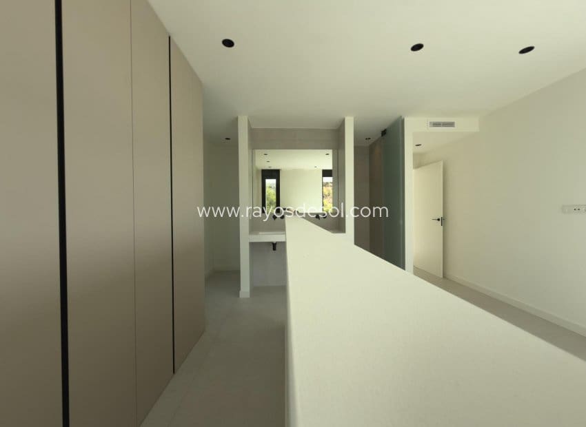 3 soverom Villa til salgs i Finestrat med svømmebasseng garasje - € 825 000 (Ref: 10037605)