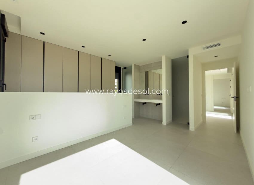 3 soverom Villa til salgs i Finestrat med svømmebasseng garasje - € 825 000 (Ref: 10037605)