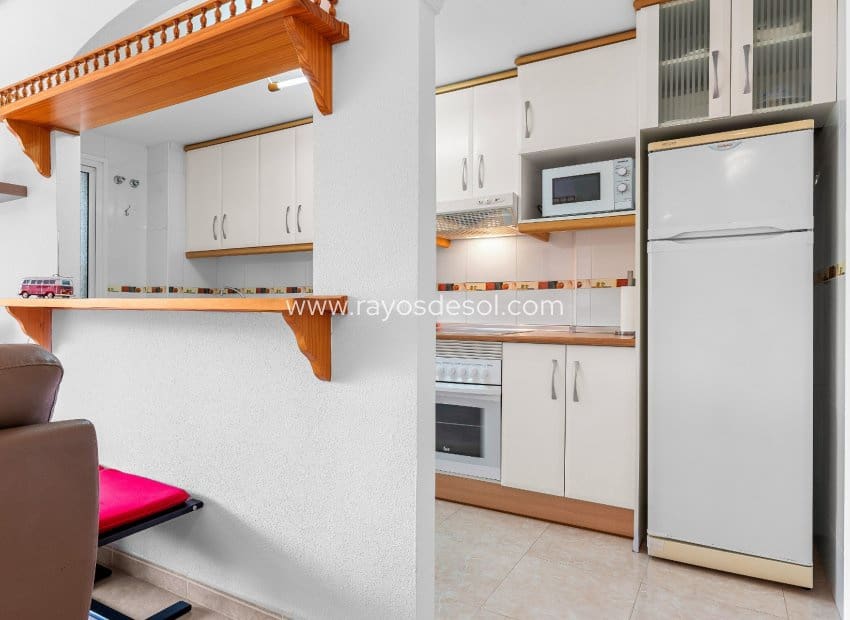 2 soveværelse Lejlighed til salg i Playa Flamenca med swimmingpool - € 215.000 (Ref: 10037607)