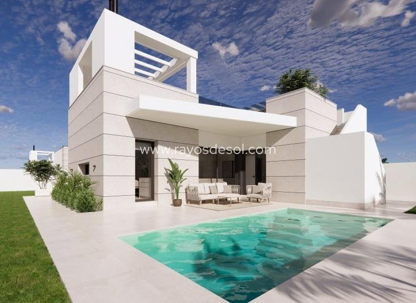 3 soveværelse Villa til salg i San Luis med swimmingpool - € 799.000 (Ref: 10055593)