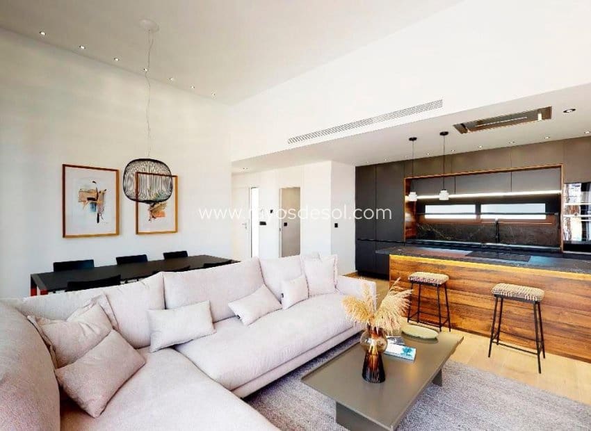 5 bedroom Villa for sale in Finestrat with pool - € 859,900 (Ref: 10055596)