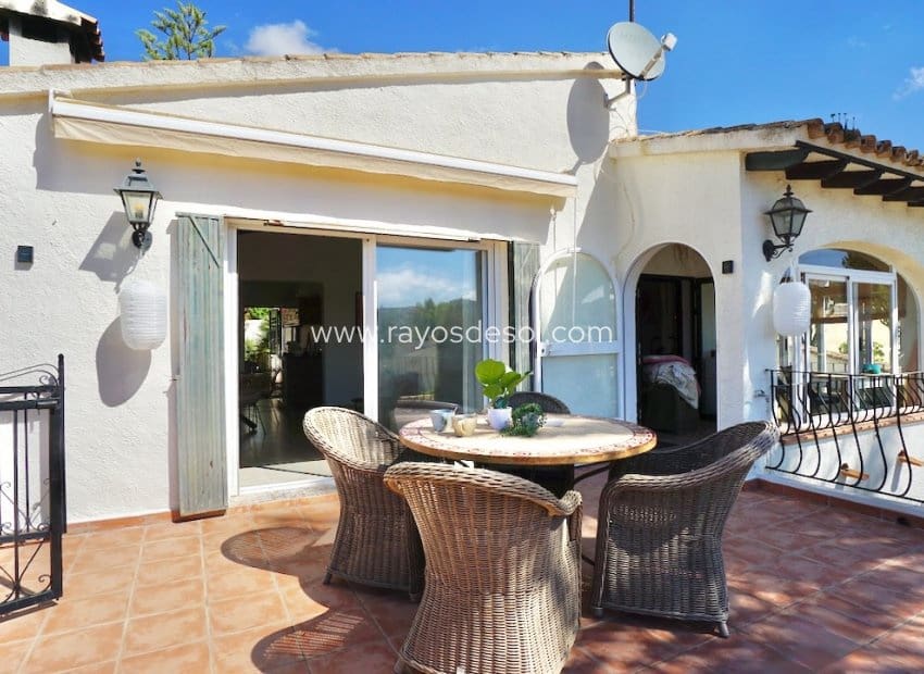 5 soverom Villa til salgs i Moraira med svømmebasseng - € 749 000 (Ref: 10055599)