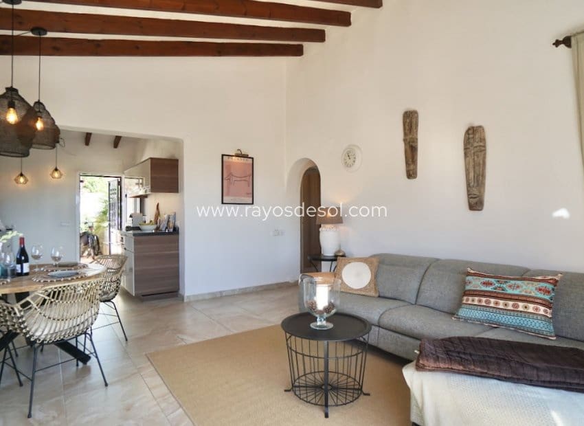 5 soverom Villa til salgs i Moraira med svømmebasseng - € 749 000 (Ref: 10055599)