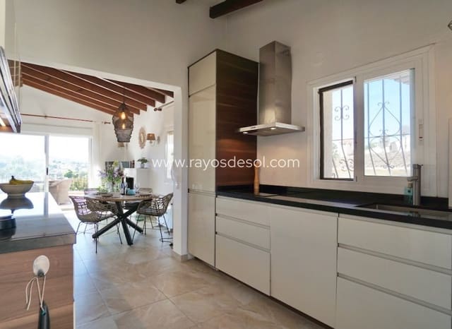 5 chambre Villa/Maison à vendre à Moraira, Teulada-Moraira avec piscine - 749 000 € (Ref: 10055599)
