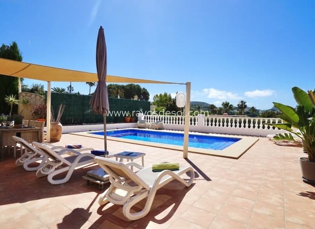 5 soverom Villa til salgs i Moraira, Teulada-Moraira med svømmebasseng - € 749 000 (Ref: 10055599)
