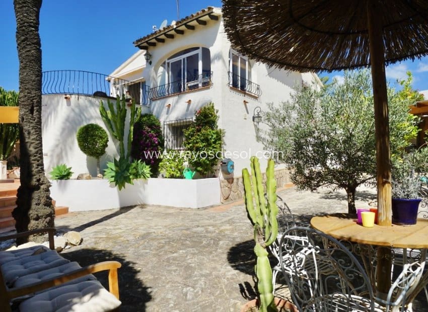 5 soverom Villa til salgs i Moraira med svømmebasseng - € 749 000 (Ref: 10055599)