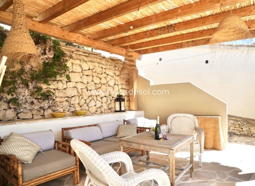 5 soverom Villa til salgs i Moraira med svømmebasseng - € 749 000 (Ref: 10055599)