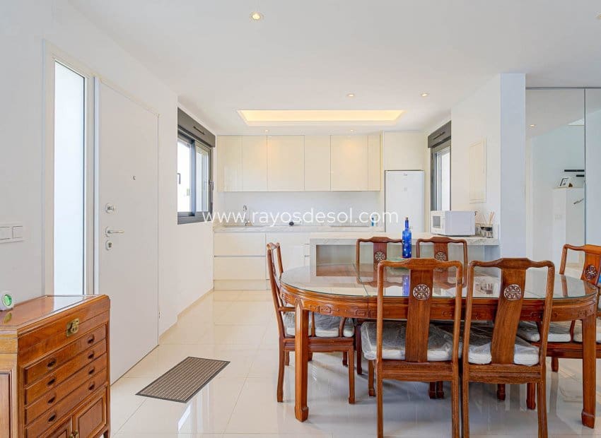 4 bedroom Villa for sale in Ciudad Quesada with pool - € 525,000 (Ref: 10055600)