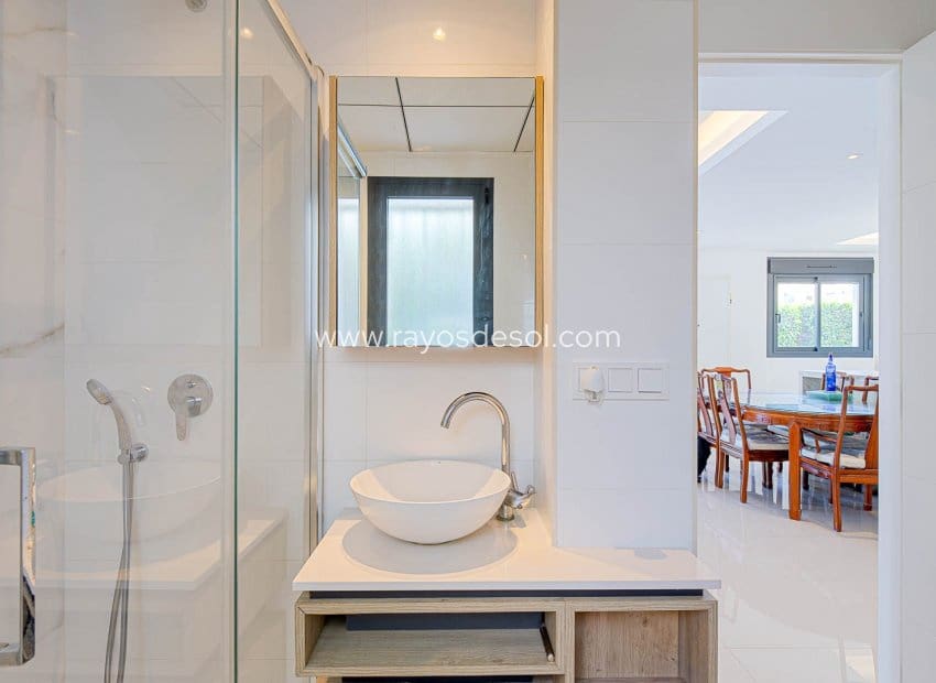 4 bedroom Villa for sale in Ciudad Quesada with pool - € 525,000 (Ref: 10055600)