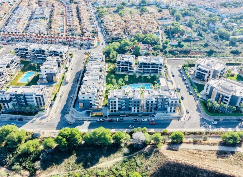 2 bedroom Apartment for sale in Los Altos with pool garage - € 287,500 (Ref: 10065687)
