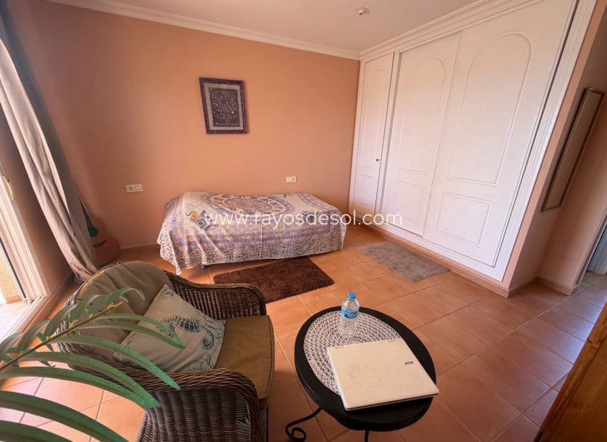 3 Zimmer Villa zu verkaufen in Lo Pepin mit Pool - 399.000 € (Ref: 10070211)