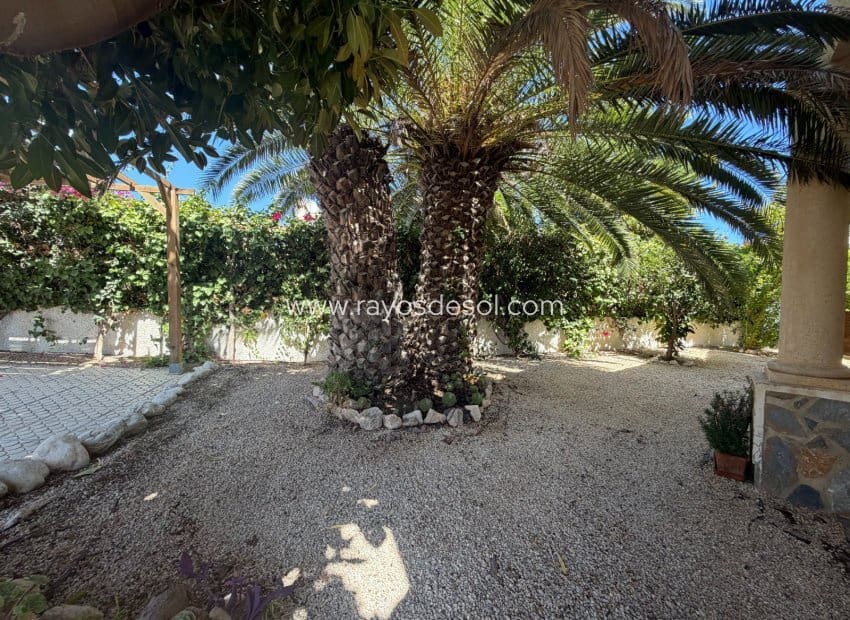 3 Zimmer Villa zu verkaufen in Lo Pepin mit Pool - 399.000 € (Ref: 10070211)