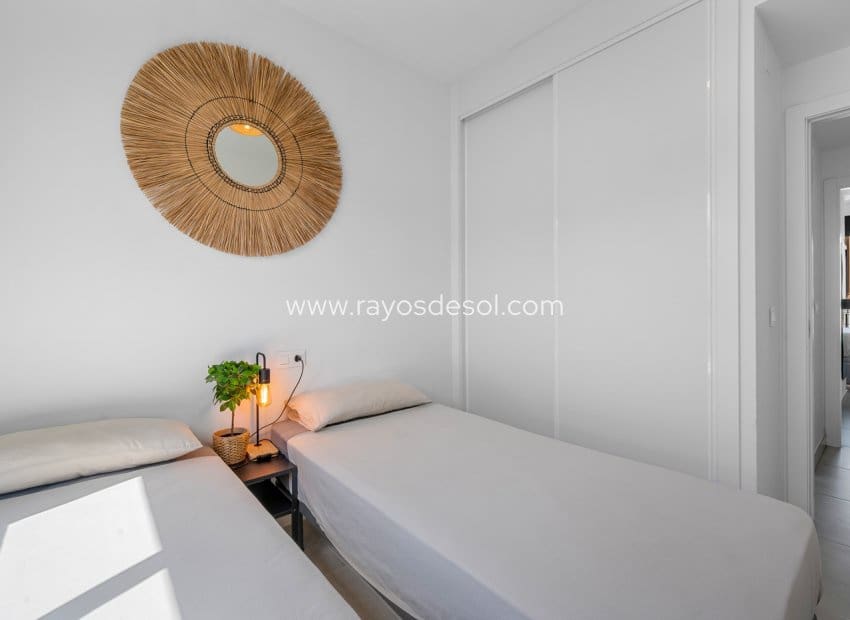 2 slaapkamer Appartement te koop in Villamartin met zwembad - € 279.000 (Ref: 10070212)