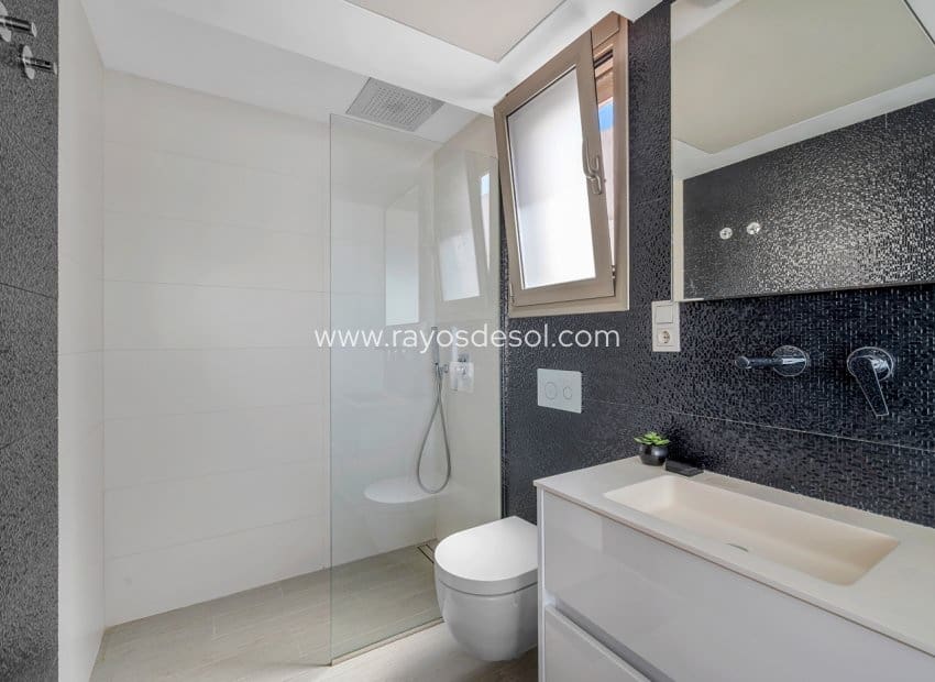 3 camera da letto Villa in vendita in Villamartin con piscina - 429.000 € (Rif: 10070213)