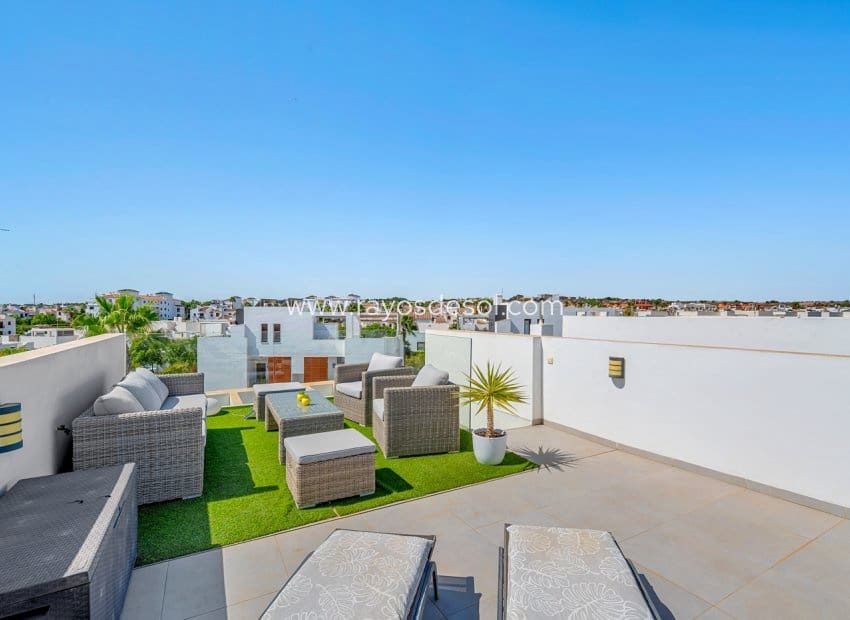 3 camera da letto Villa in vendita in Villamartin con piscina - 429.000 € (Rif: 10070213)