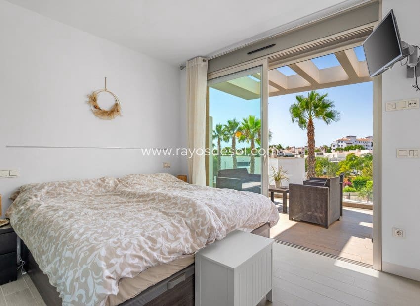 3 camera da letto Villa in vendita in Villamartin con piscina - 429.000 € (Rif: 10070213)