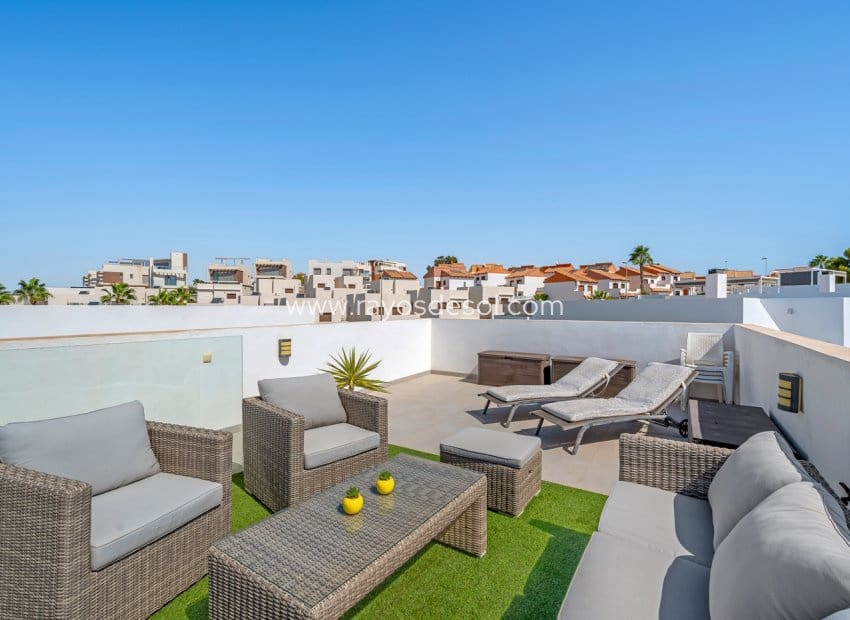 3 camera da letto Villa in vendita in Villamartin con piscina - 429.000 € (Rif: 10070213)