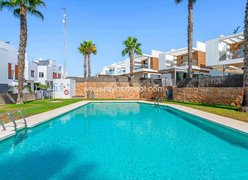 3 camera da letto Villa in vendita in Villamartin con piscina - 429.000 € (Rif: 10070213)