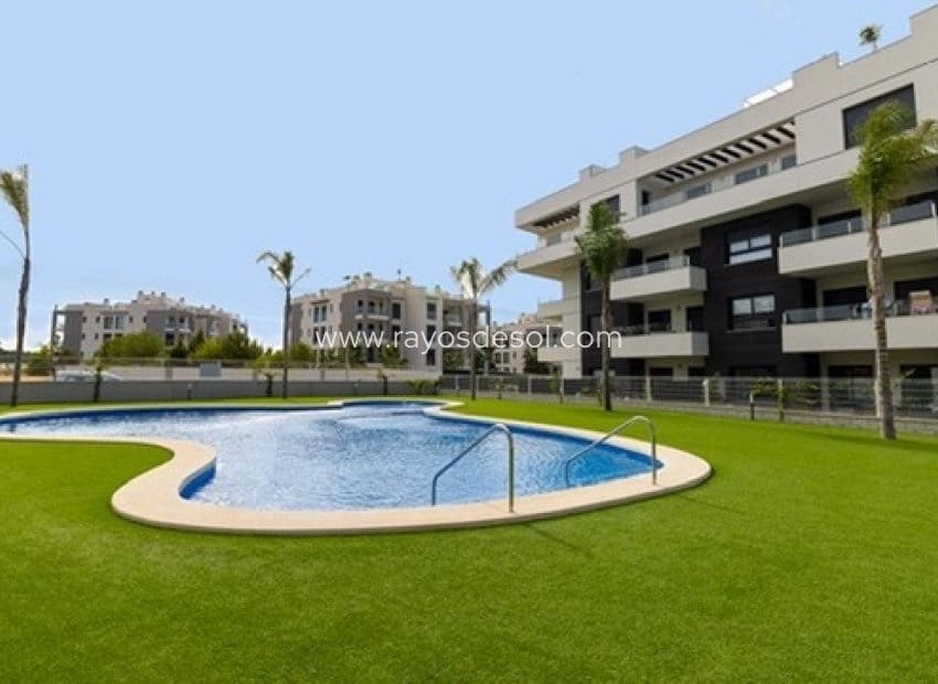 2 Zimmer Apartment zu verkaufen in Filipinas mit Pool - 239.000 € (Ref: 10070214)