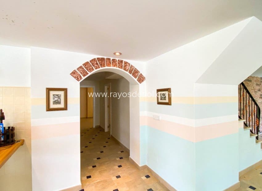 7 sovrum Villa till salu i Villamartin med pool - 1 080 000 € (Ref: 10076560)