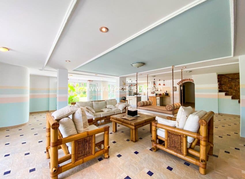 7 sovrum Villa till salu i Villamartin med pool - 1 080 000 € (Ref: 10076560)