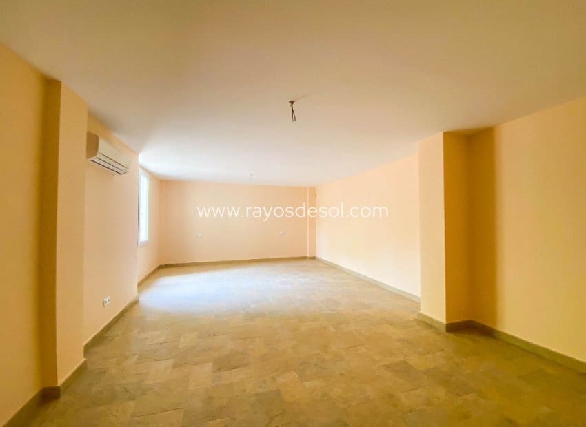 7 sovrum Villa till salu i Villamartin med pool - 1 080 000 € (Ref: 10076560)