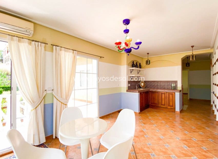 7 sovrum Villa till salu i Villamartin med pool - 1 080 000 € (Ref: 10076560)