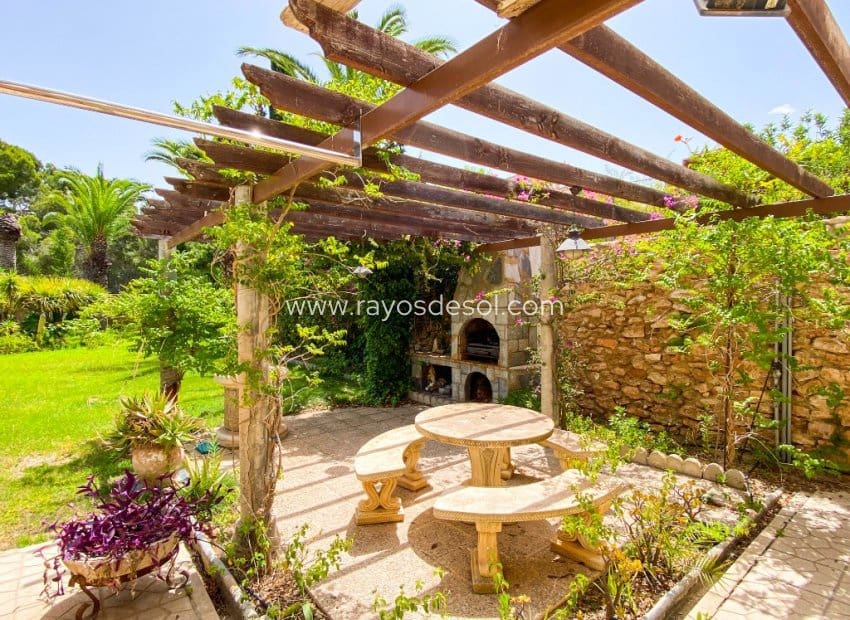 7 sovrum Villa till salu i Villamartin med pool - 1 080 000 € (Ref: 10076560)