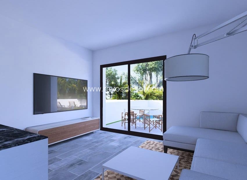 3 Zimmer Villa zu verkaufen in Daya Nueva mit Pool - 389.000 € (Ref: 10076562)