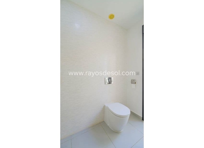 3 soveværelse Villa til salg i Ciudad Quesada med swimmingpool - € 458.900 (Ref: 10081423)
