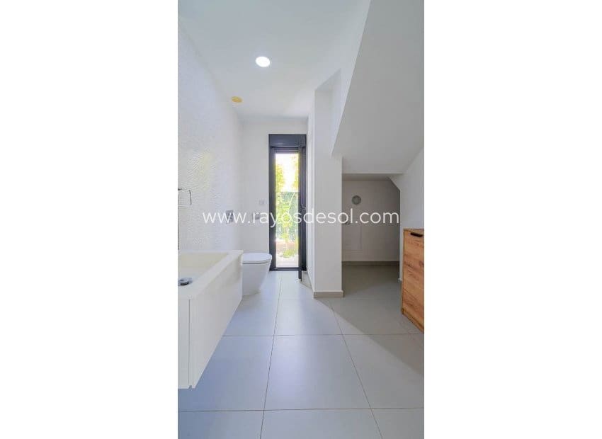 3 soveværelse Villa til salg i Ciudad Quesada med swimmingpool - € 458.900 (Ref: 10081423)