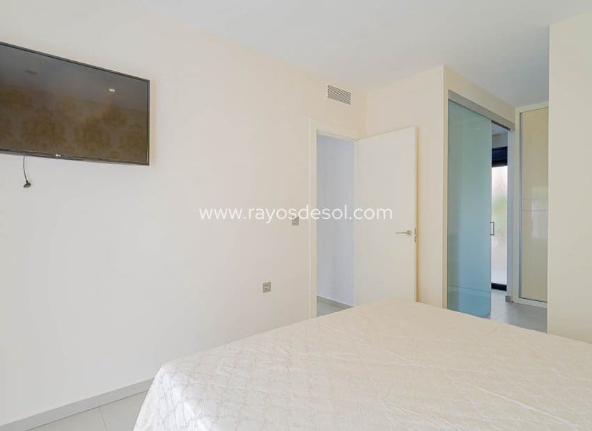 3 soveværelse Villa til salg i Ciudad Quesada med swimmingpool - € 458.900 (Ref: 10081423)