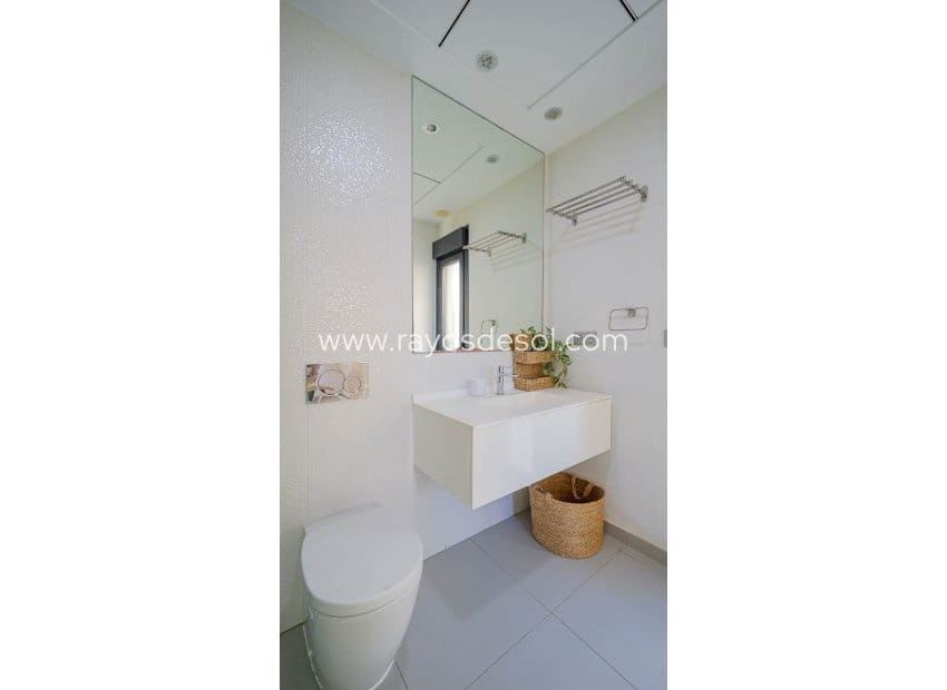 3 soveværelse Villa til salg i Ciudad Quesada med swimmingpool - € 458.900 (Ref: 10081423)