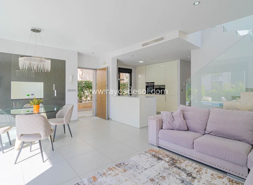 3 soveværelse Villa til salg i Ciudad Quesada med swimmingpool - € 458.900 (Ref: 10081423)