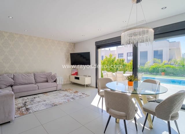 3 soveværelse Villa til salg i Ciudad Quesada, Rojales med swimmingpool - € 458.900 (Ref: 10081423)