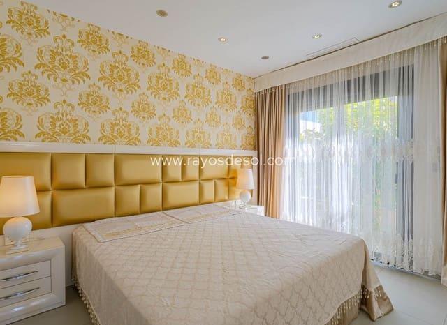 3 soveværelse Villa til salg i Ciudad Quesada, Rojales med swimmingpool - € 458.900 (Ref: 10081423)